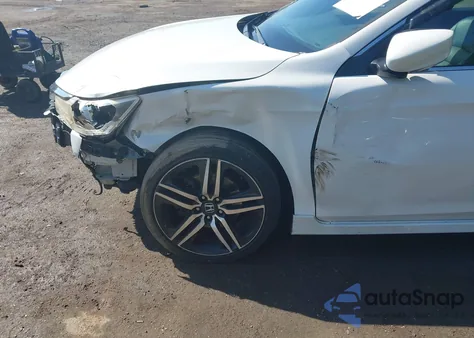 2017 Honda Accord Sport Se z USA, uszkodzony, nr VIN 1HGCR2F12HA233612